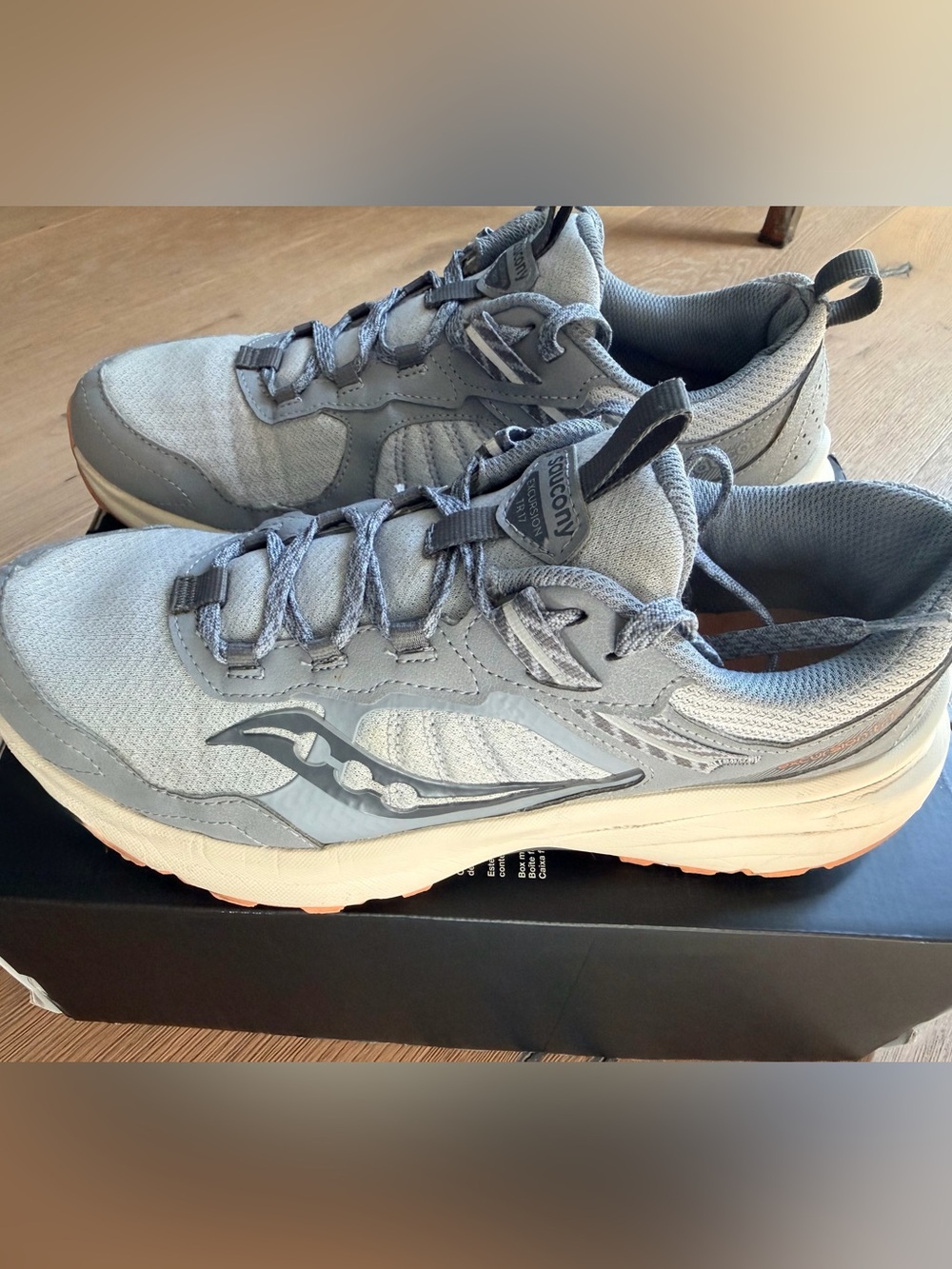 Saucony Men’s Light Gray Athletic Running Sneakers